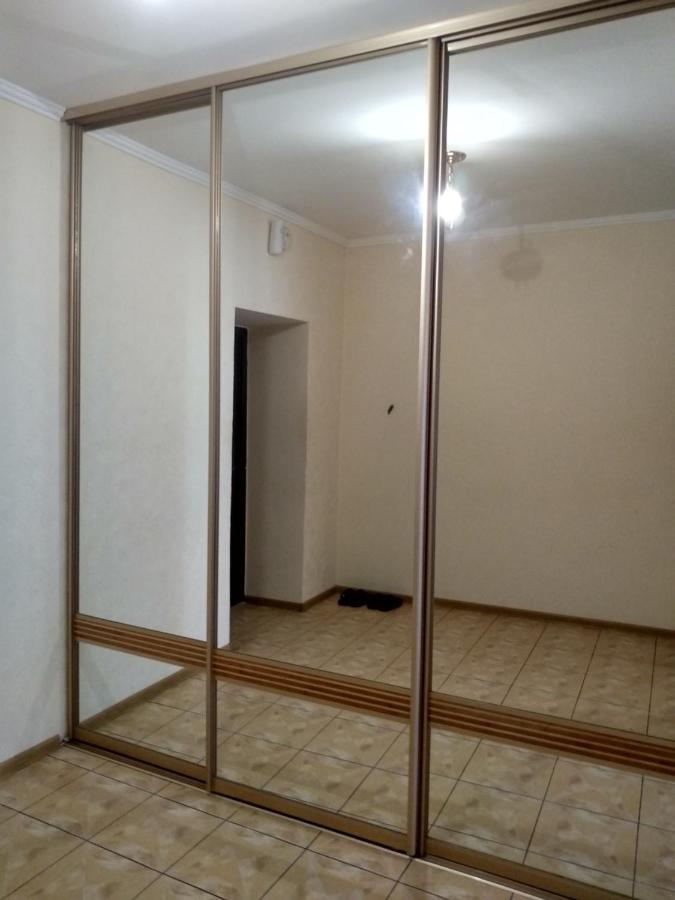 Апартаменти Липинського3,Поруч Порт Сіті Lutsʼk Esterno foto